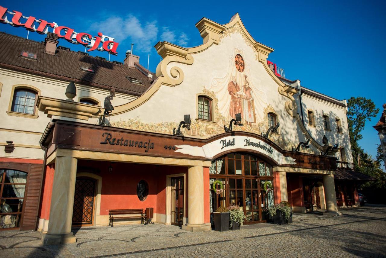 Hotel Nowodworski Легница Экстерьер фото
